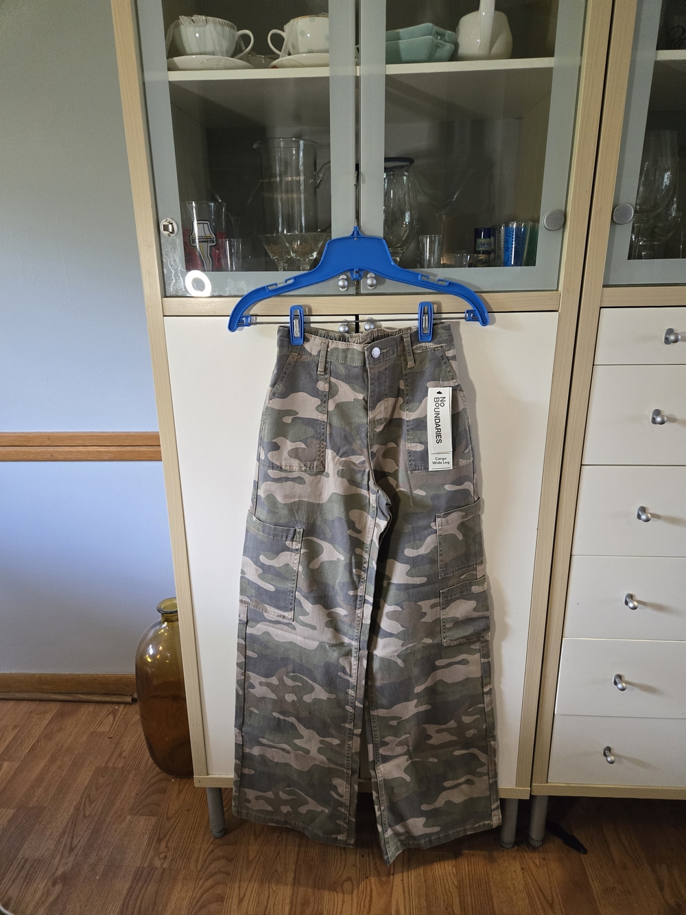 No Boundaries Camo Cargo Pants - Green & Tan